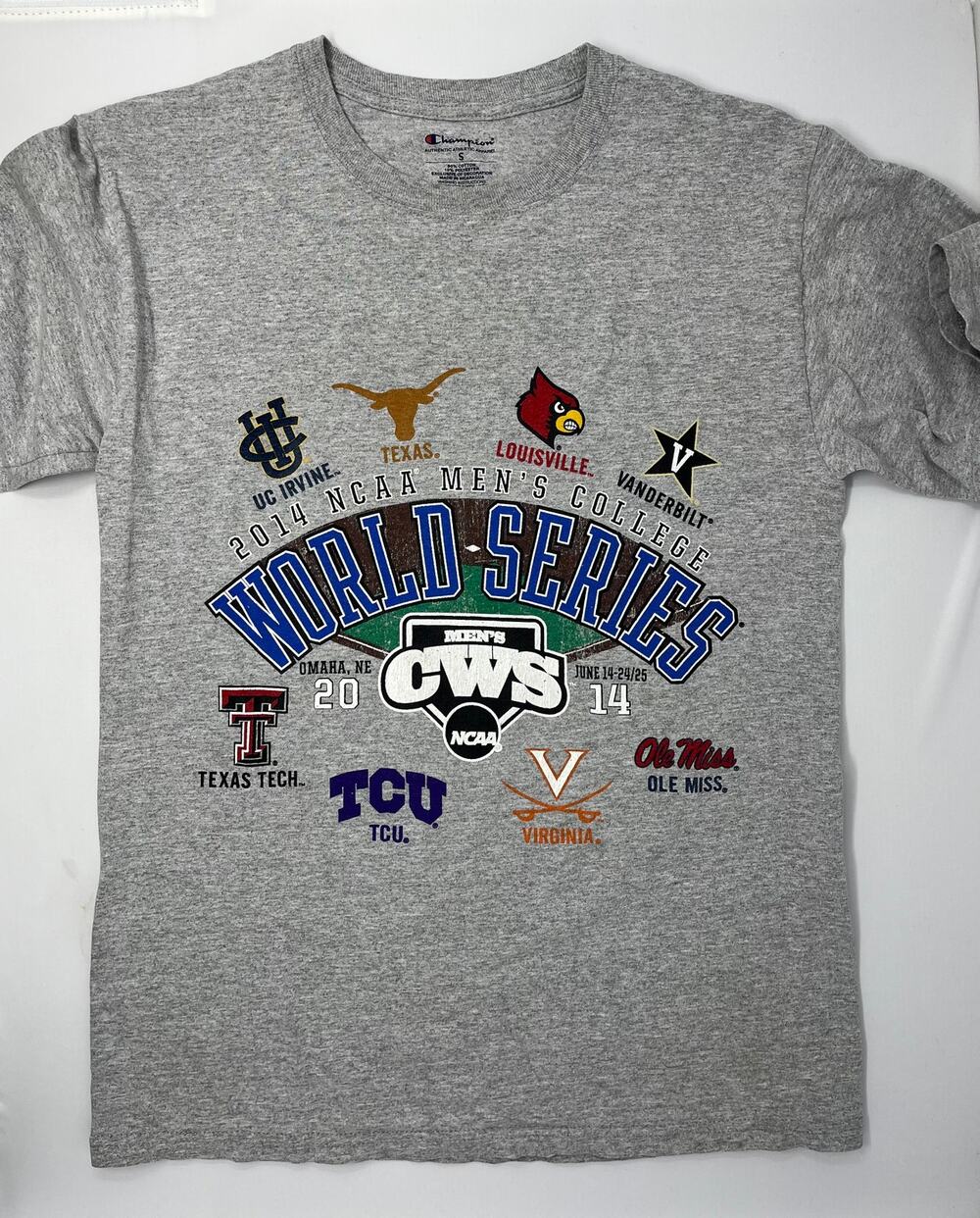 2014 NCAA Men's College World Series T-shirt size Small Univ Logos Pre-Owned